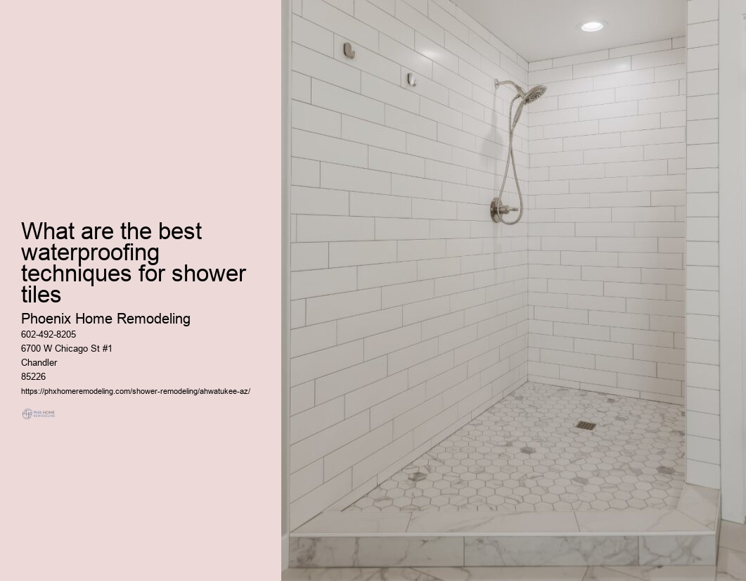 How can I make my small Ahwatukee bathroom look bigger with tiles